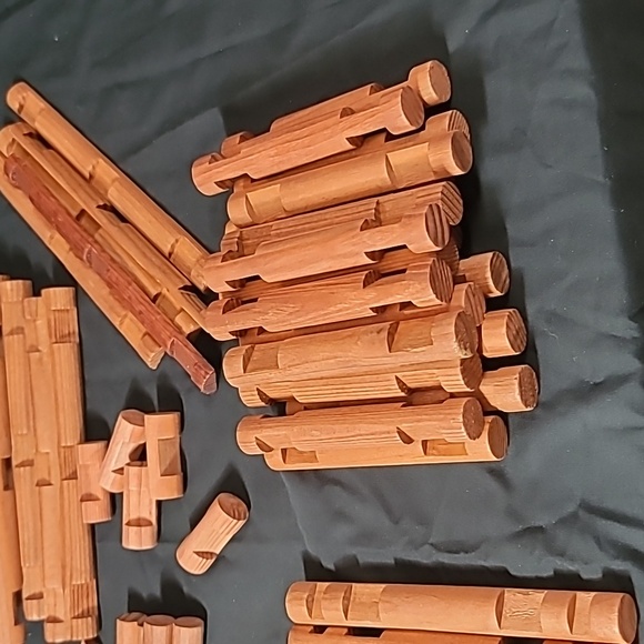 LITTLE PIONEER Wooden Log Playset Fort TImberland Wood Building Logs - Picture 6 of 8